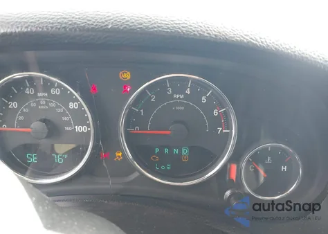 2011 Jeep Wrangler Unlimited Sport z USA, uszkodzony, nr VIN 1J4BA3H14BL597735